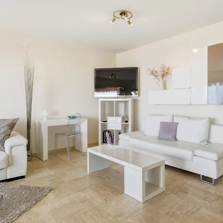 Seaview Retreat 1br With Terrace * Cannes