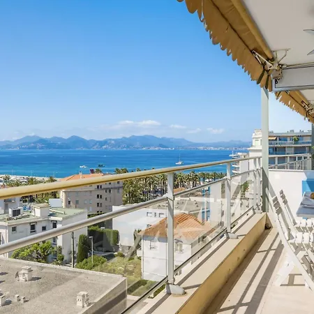 Seaview Retreat 1br With Terrace