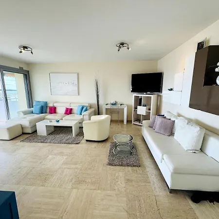 Seaview Retreat 1br With Terrace * Канны